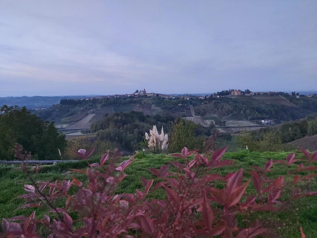 Moon Garden Villa Mongardino Bagian luar foto